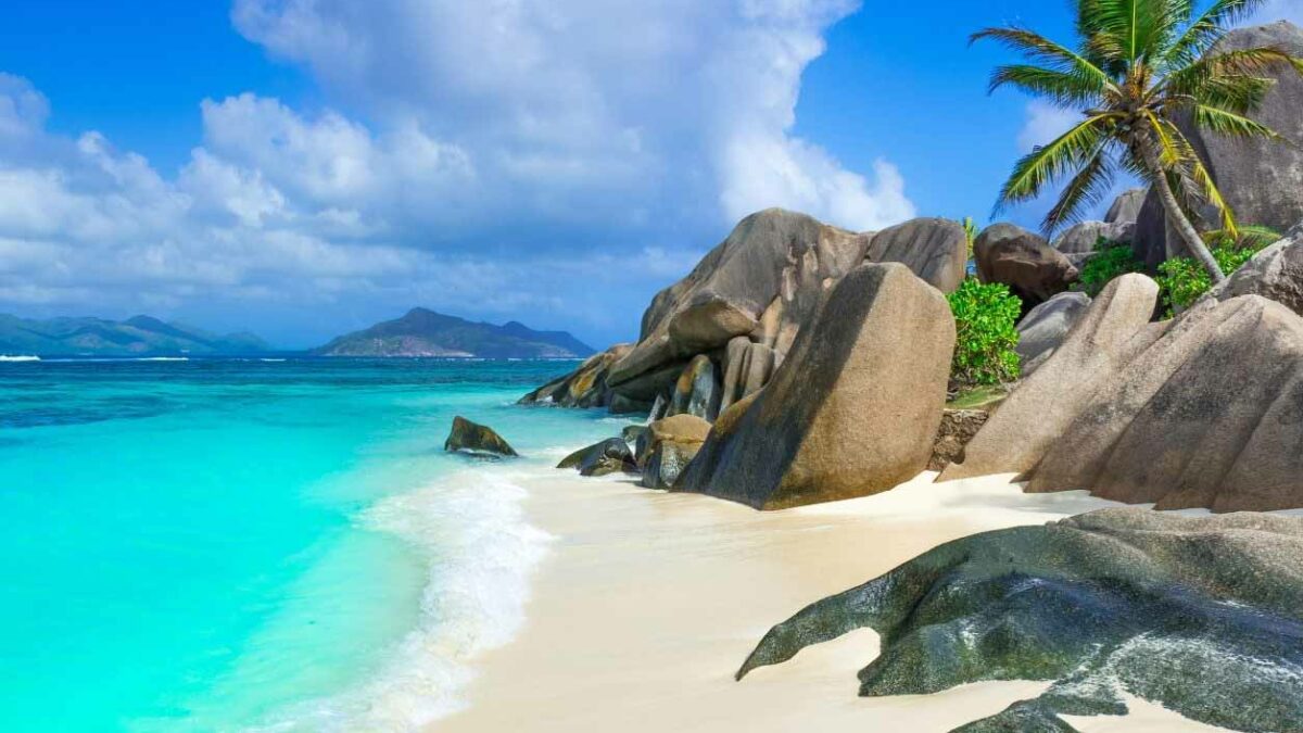 beautiful caribbean beaches