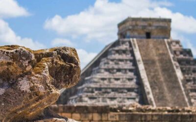 Kukulcan, le serpent à plumes de Chichén Itzá