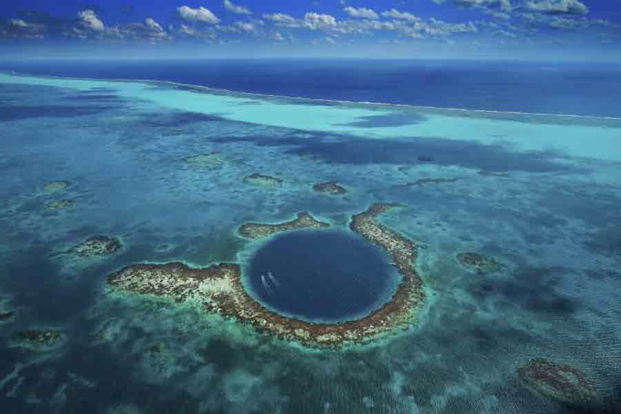 great-blue-hole-1 great-blue-hole-1