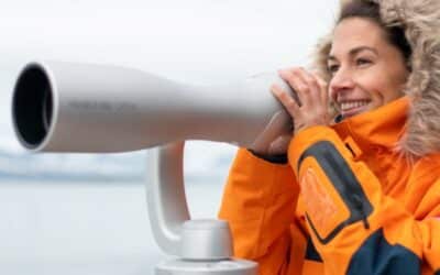 Exploring new worlds aboard Le Commandant Charcot