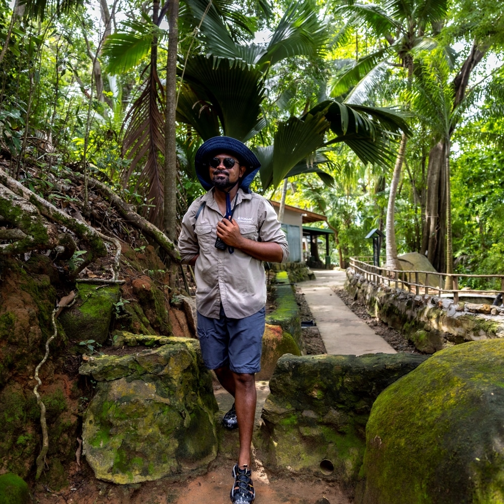 Croisière aux Seychelles avec Jakawan Hoareau, chef d’expédition ponant
