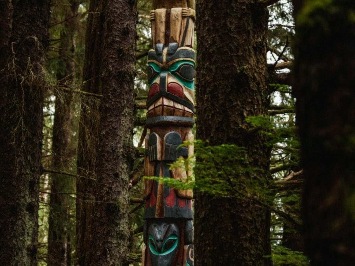Majesty Standing Tall: Totem Poles of Alaska | PONANT Magazine