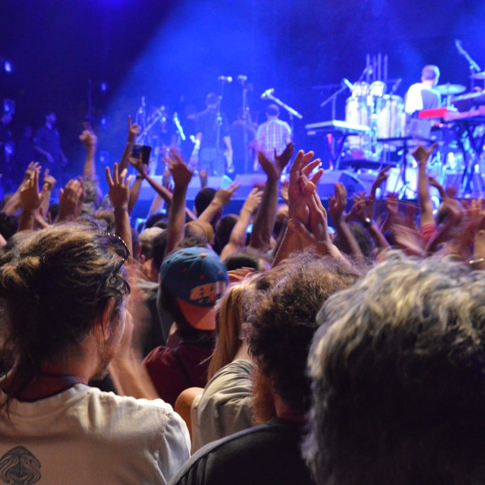 Public d’un concert du festival Marseille Jazz des cinq continents