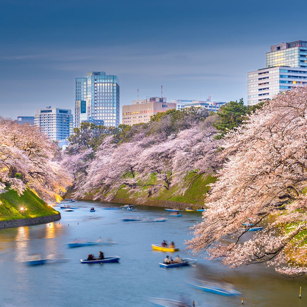 Classic and modern art and architecture abound in Milwaukee including the Quadracci Pavilion