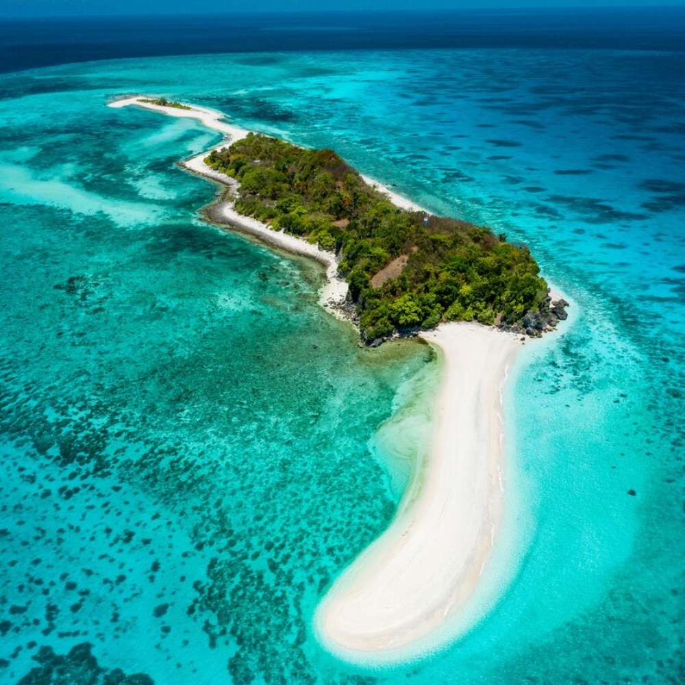 île tropicale de Cresta de Gallo, Philippines