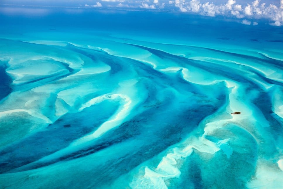 Aerial view of a turquoise lagoon in the Bahamas