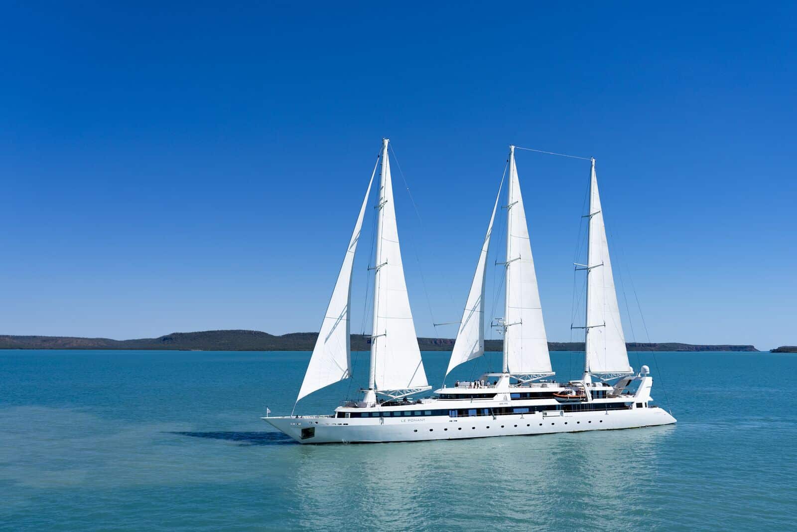 Le Ponant at sea